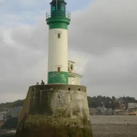 Maison Confortable Au Treport, 80 M² Avec Jardin *