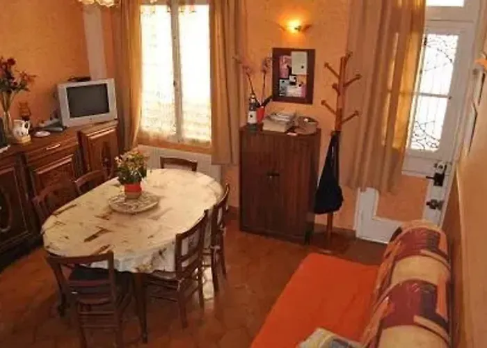 Vakantiehuis Maison Confortable Au Treport, 80 M² Avec Jardin *